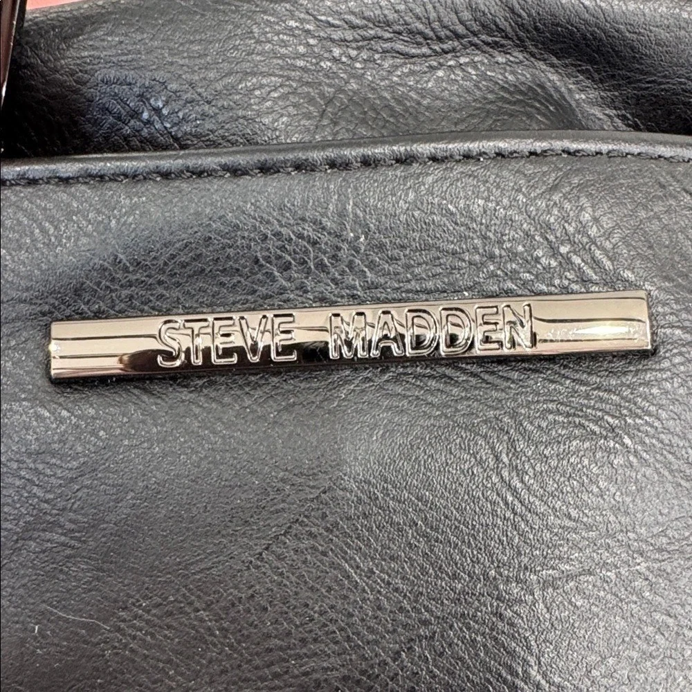 Steve Madden Black Faux Leather Cosmetic Bag‎ Pouch Tassel Accent